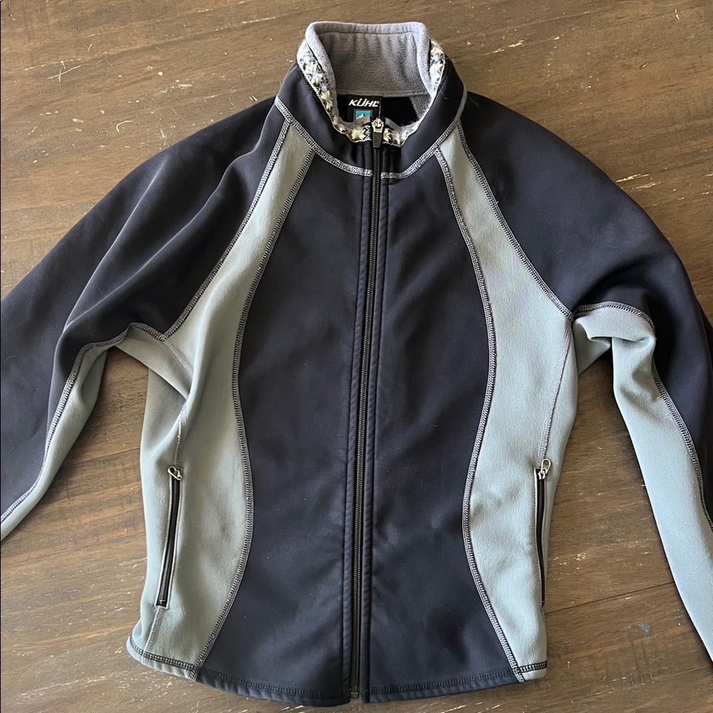 Kuhl Black and Gray Women's Jacket fleece lined